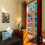 Flores Lofts